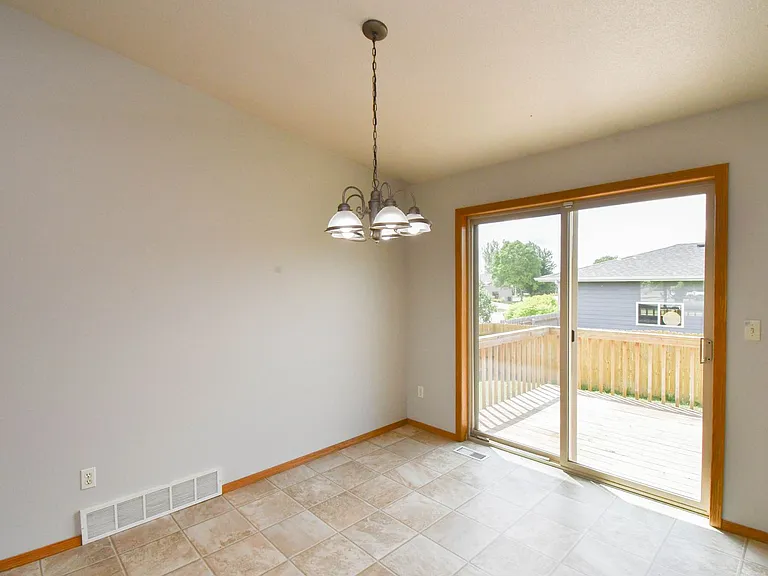 5101 W Cushman St — Photo 15