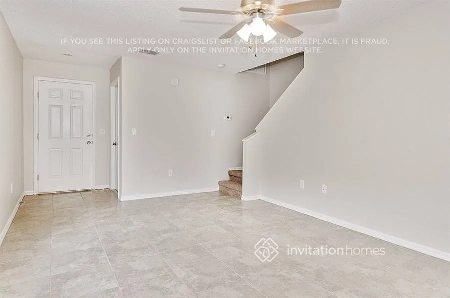 28548 Seashell Ct Zephyrhills, FL 33545 — Photo 2
