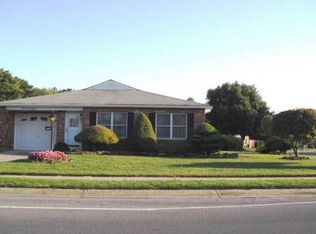 111 Lions Head Blvd S, Brick, NJ 08723