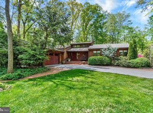 180 Hickory Rd, Carlisle, PA 17015