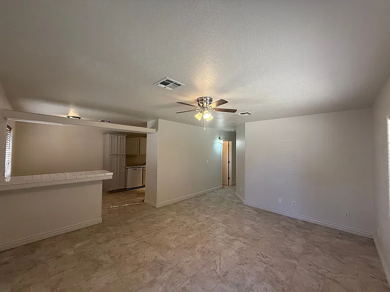 2539 Ashfork Ave — Photo 3