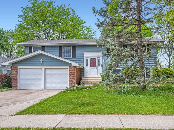 1420 Hassell Rd, Hoffman Estates, IL 60169