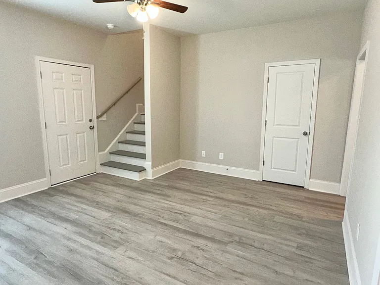 2879B Jubilee Dr — Photo 4