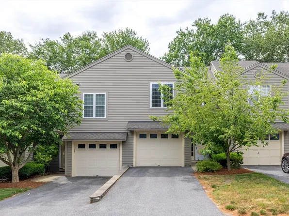 110 Ridgefield Cir #D, Clinton, MA 01510