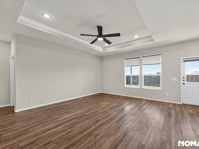 1128 Timberhurst Trl — Photo 8