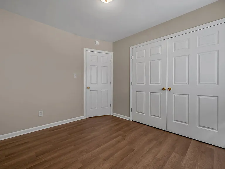 833 Malabu Dr — Photo 18