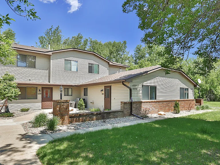 1271 Greenbriar Ct — Photo 12