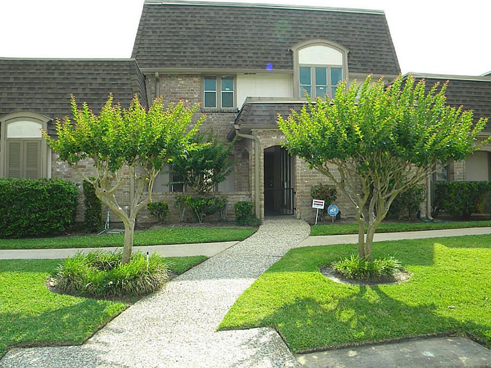 1st image of 2621 Yorktown Ln