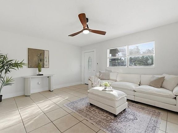 5th image of 10930 N ASTER AVENUE