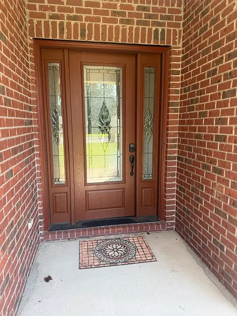 4 bed, 2489 sqft, $3,000 — Photo 2