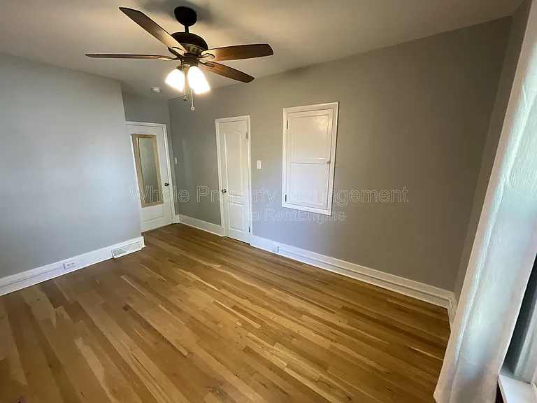 4909 Beach Ct — Photo 27