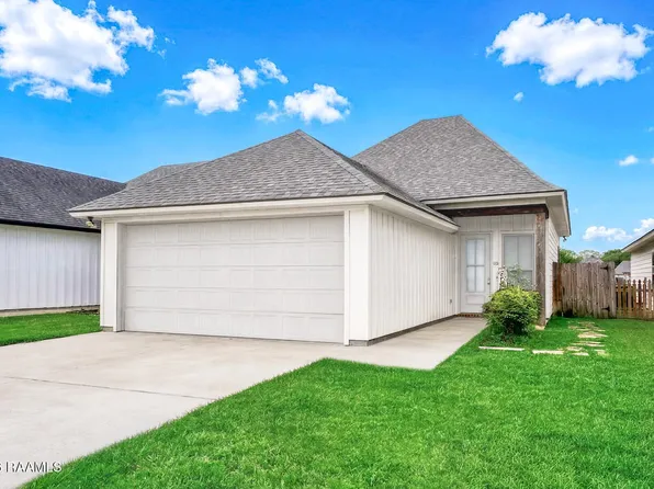 106 Lukes Hollow Ln, Lafayette, LA 70508