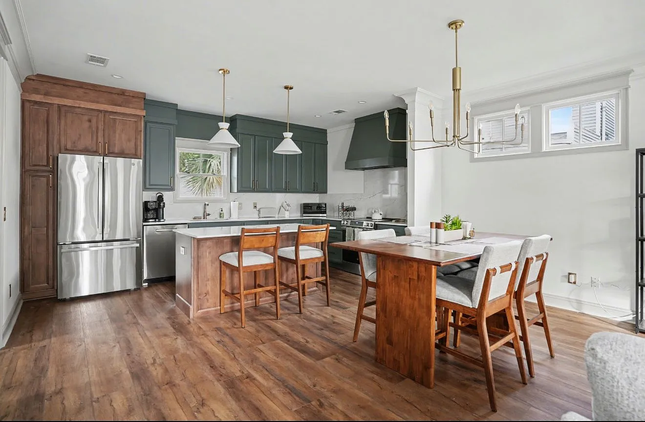3 bed, 2.5 bath, 1708 sqft, $5,800 — Photo 4