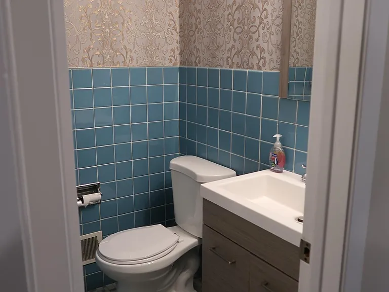 8118 W Eastwood Ave — Photo 16