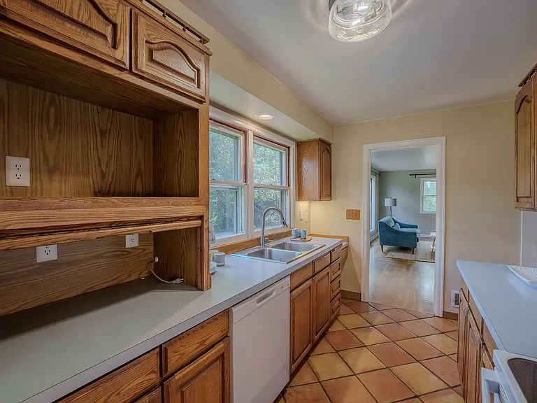 8109 SE Lorry Ave — Photo 17