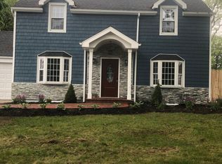64 W 19th St, Huntington Station, NY 11746