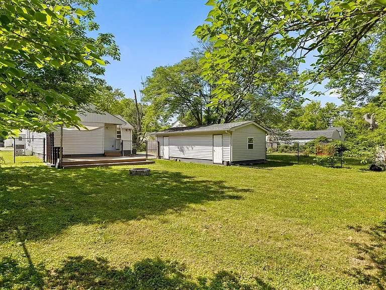 1604 E Ridge Ave — Photo 18