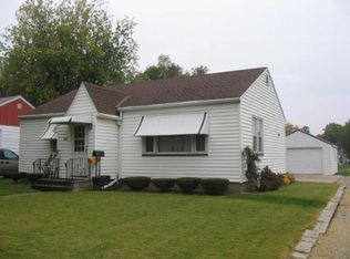 1104 Riverside Ave, Streator, IL 61364