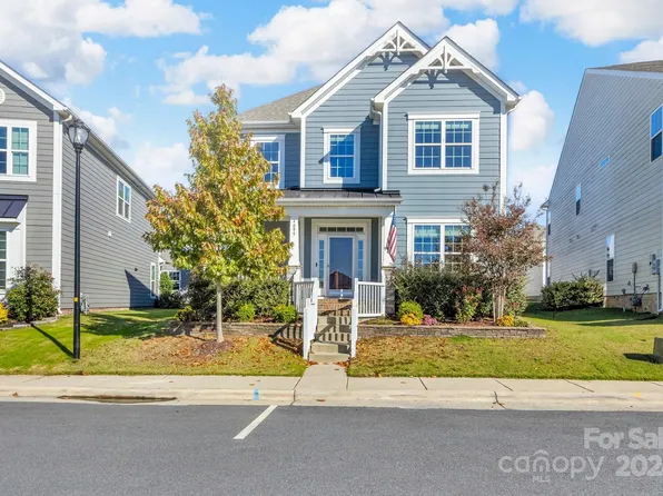 4095 Whittier Ln, Tega Cay, SC 29708