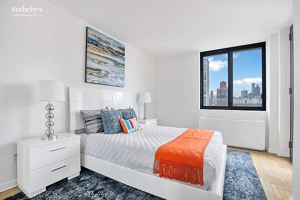 Sold by Sotheby's International Realty | media 9