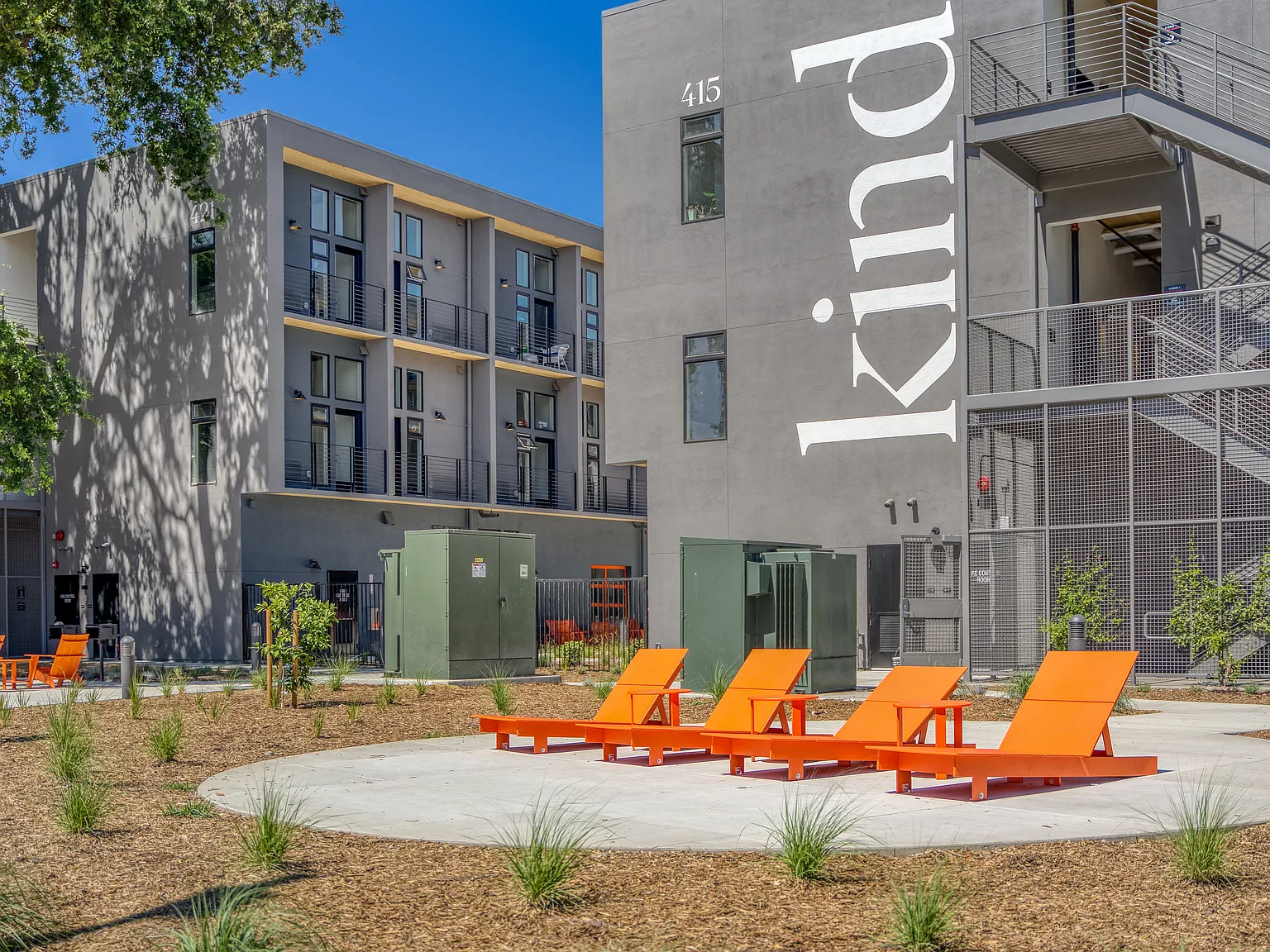 Kind West — Photo 2