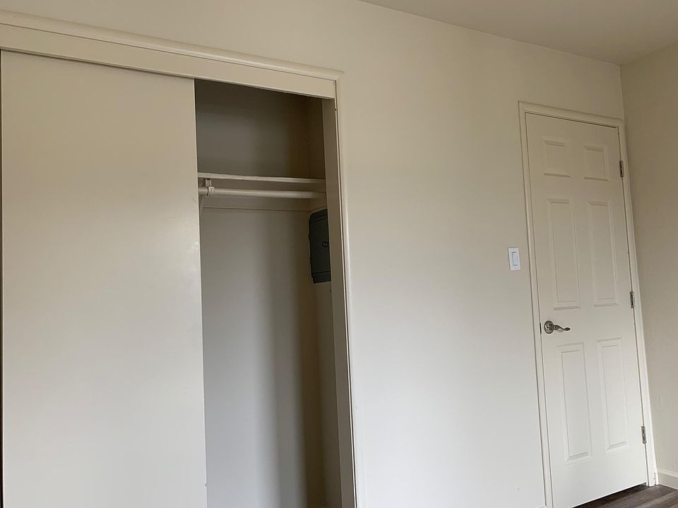 1st image of 661 Hampshire Ave APT 4