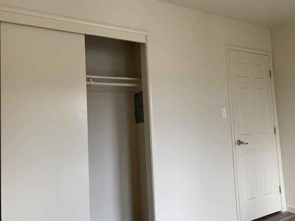 661 Hampshire Ave APT 4