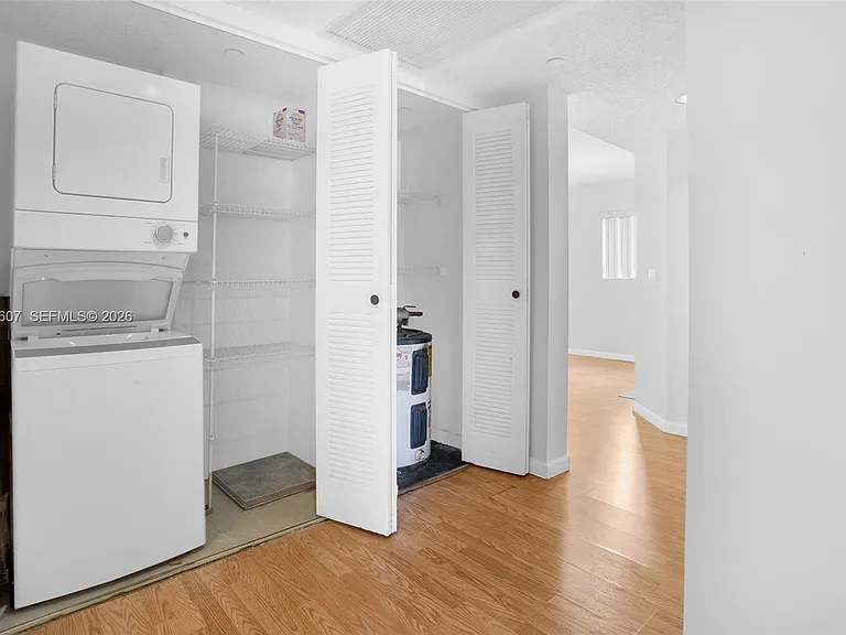 900 SW 142nd Ave #115L — Photo 14
