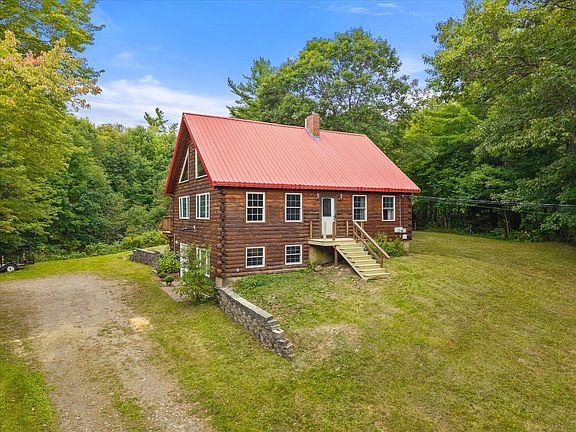 3rd image of 566 Back Winterport Road