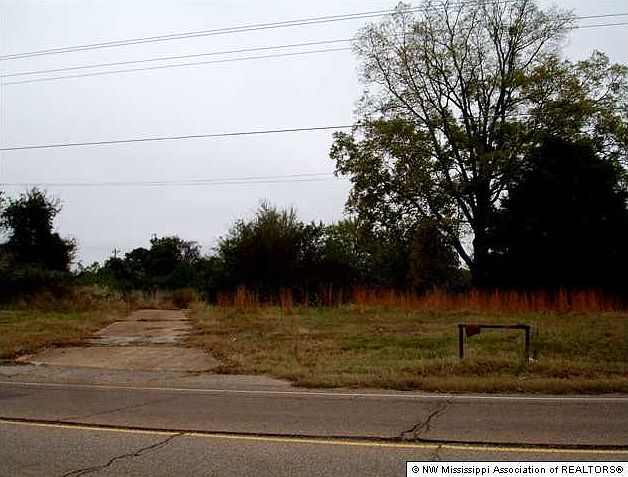 2nd image of 7980 Highway 178
