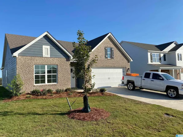 1015 Greenhead Dr, Alabaster, AL 35007