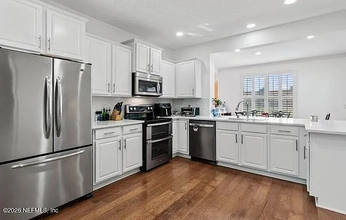 3 bed, 2.5 bath, 2075 sqft, $2,900 — Photo 4
