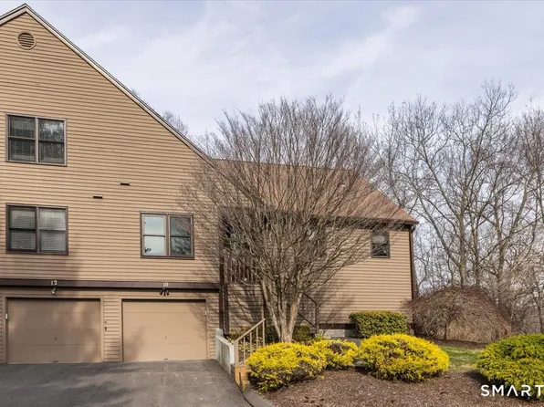 10 Juniper Circle #10, Monroe, CT 06468