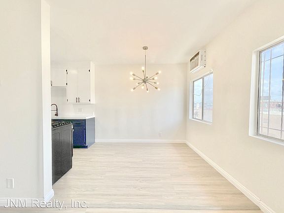 3rd image of 6402 S Victoria Ave #8