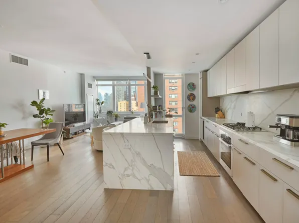 305 East 51st Street 7D image 1 of 14