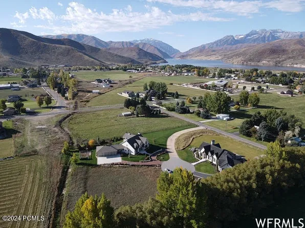 2951 W Summerfield Way, Charleston, UT 84032