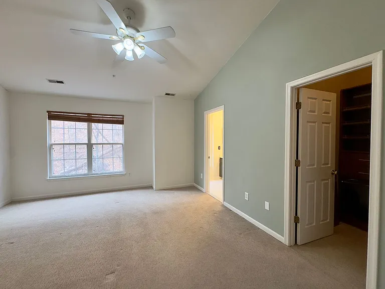 9224 Owings Choice Ct — Photo 17