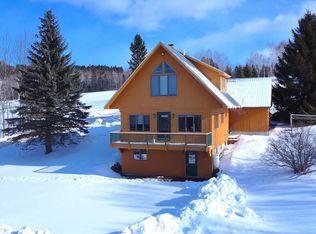 11 Overlook Rd, Rangeley, ME 04970