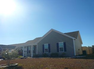 209 Red Carnation Dr, Holly Ridge, NC 28445