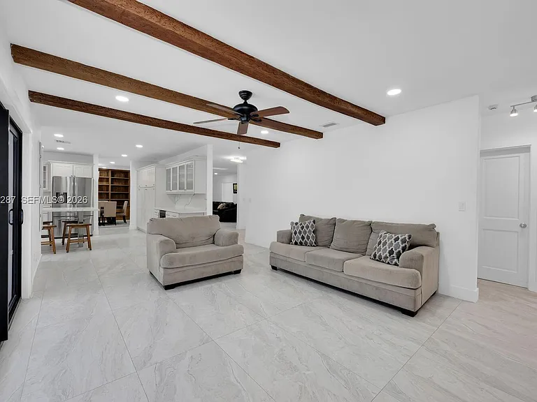 6860 SW 99th Ter — Photo 16