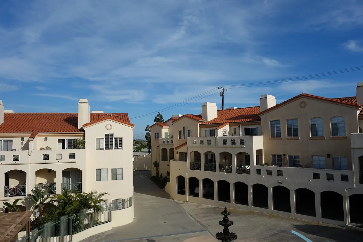Building Photo - 5500 Torrance Blvd #C