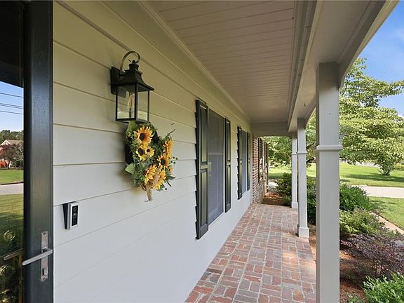 5th image of 4305 Delray Dr