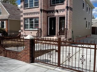 21919 113th Ave, Queens Village, NY 11429
