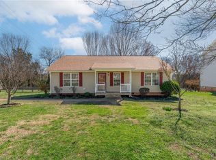 419 E Lake Dr, Mocksville, NC 27028
