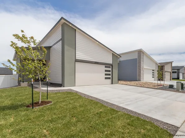 3941 Saddleback Ln, Cheyenne, WY 82001