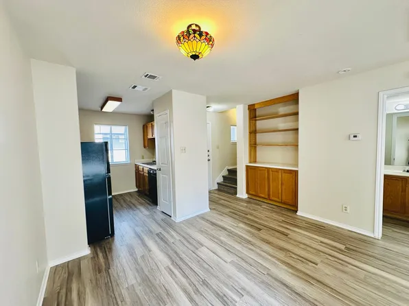T110 SCHI, 8814 Schick Rd APT C, Austin, TX 78729