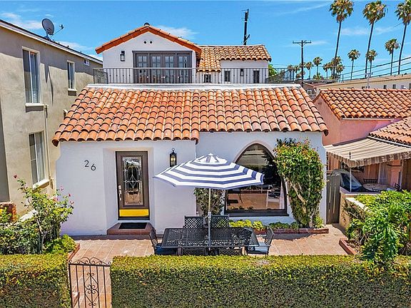 3rd image of 26 La Verne Ave