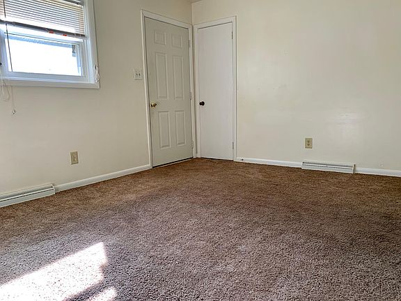 2nd image of 607 Waugh St Unit 3
