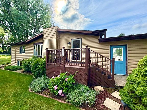 5th image of 2326 Hallquist Ave