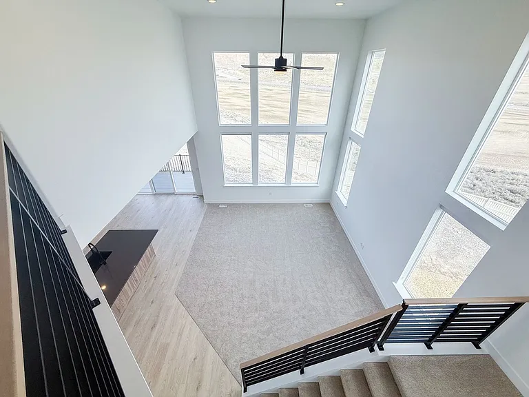 1482 W Russo Dr — Photo 11